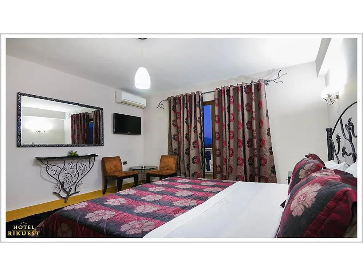 Hotel Rikuest Qender Bulgarec