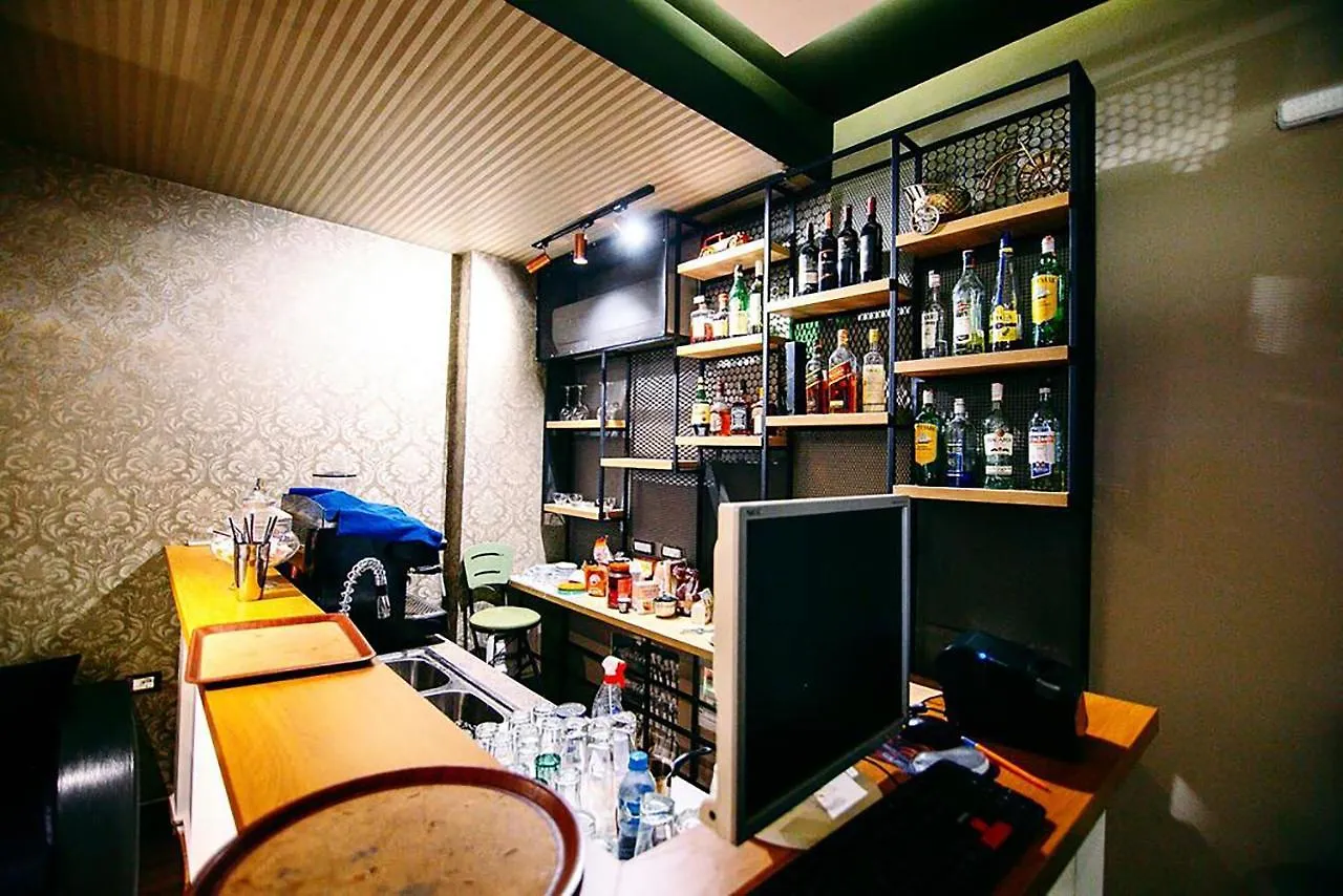 Hotel Rikuest Qender Bulgarec