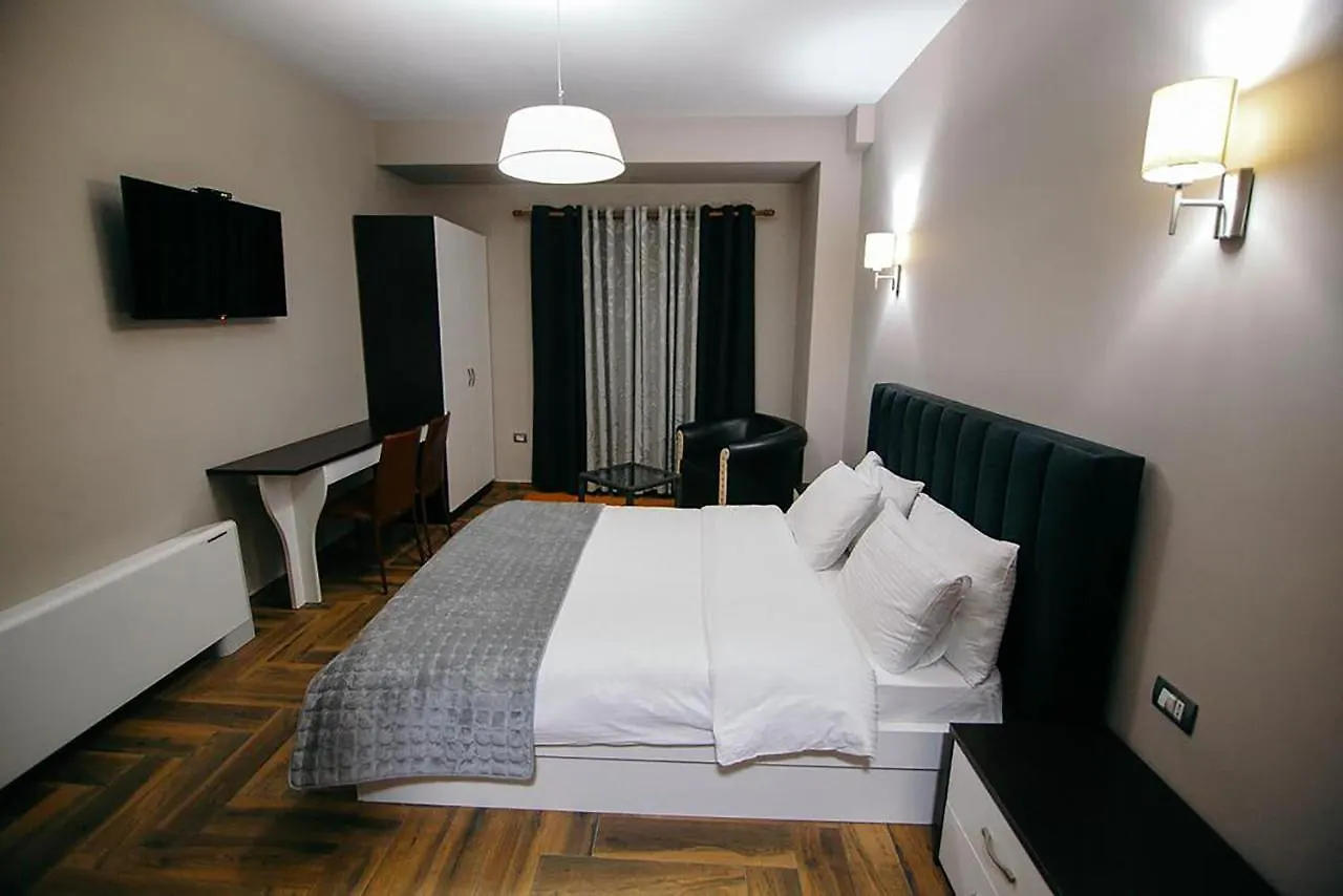 Hotel Rikuest Qender Bulgarec