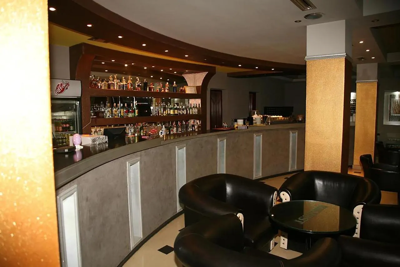 Hotel Rikuest Qender Bulgarec
