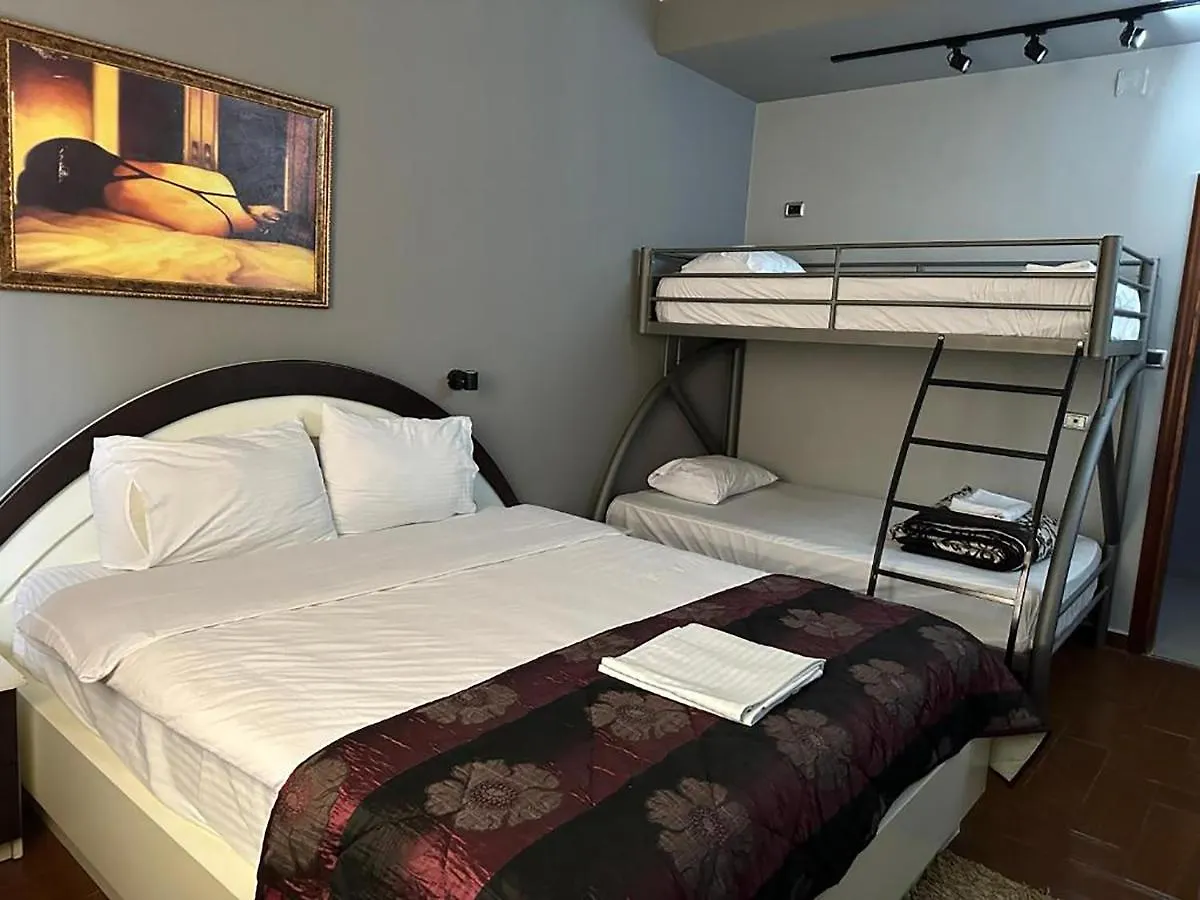 Hotel Rikuest Qender Bulgarec